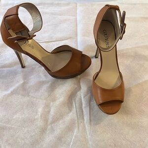 Guess size 7.5 camel brown platform heels